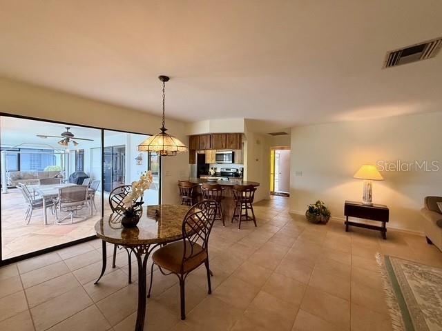 Building Photo - 2460 W Marion Ave