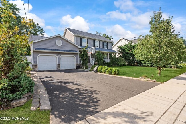 Building Photo - 7 Linden Ave