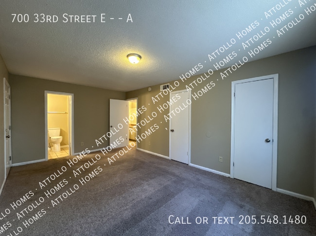 Building Photo - 700 E 33rd St