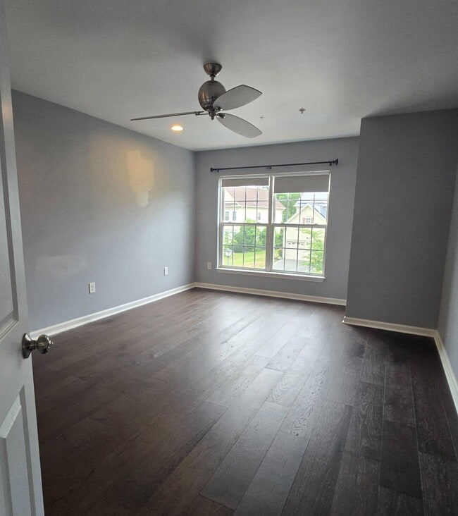 Building Photo - 7811 New Ascot Ln