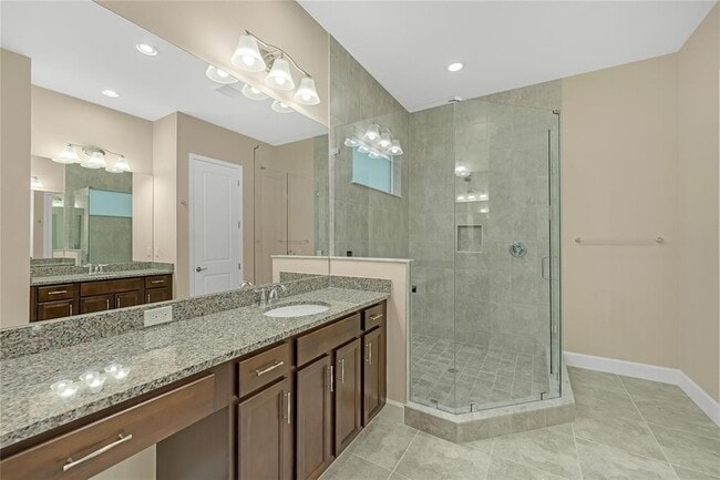 Building Photo - 14941 RedCove Pl