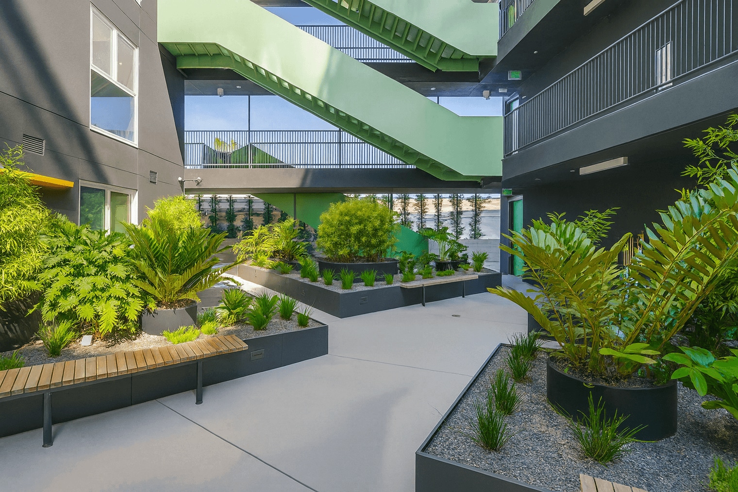 Building Photo - 3630 Overland Ave