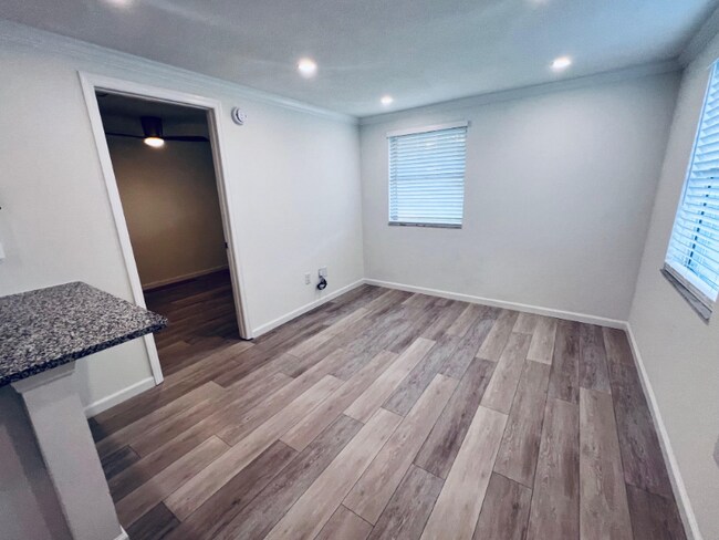 Building Photo - 5511 Cheyenne Dr