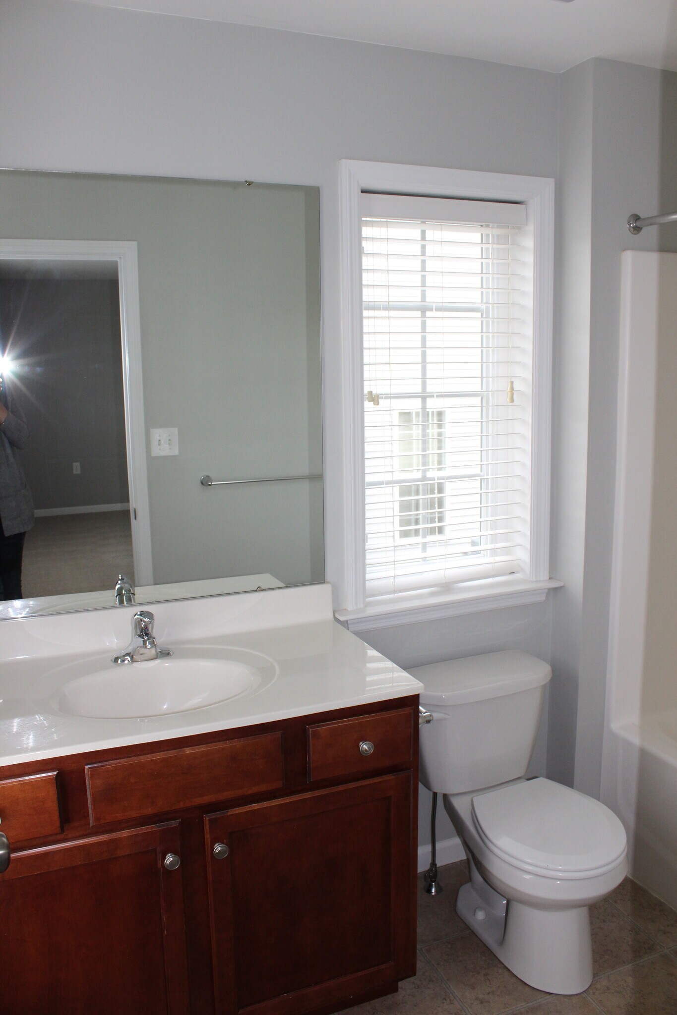 Master bath - 855 Fawn Ln