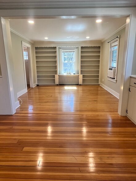 Building Photo - 275 McCorrie Ln