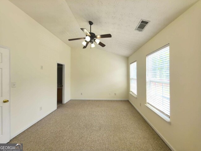 Building Photo - 619 Kenridge Way