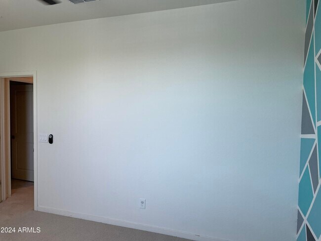 Building Photo - 2018 N 213th Dr