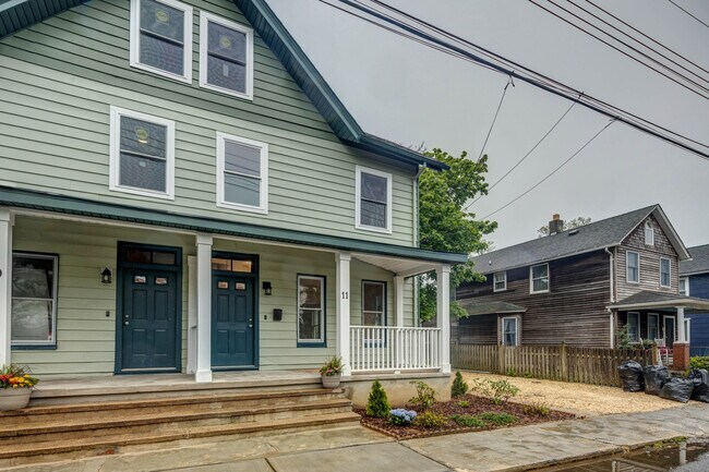 Building Photo - 11 Deforrest Ave