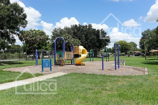 Building Photo - 2242 Willie Mays Pkwy