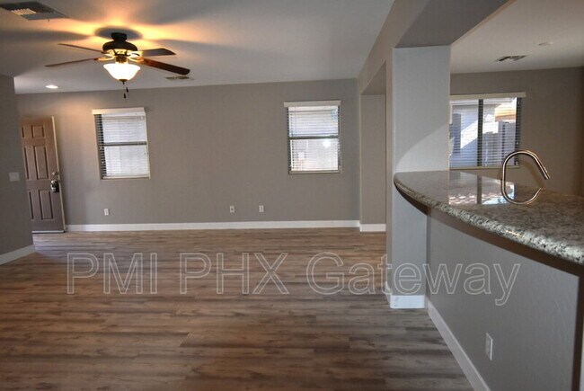 Building Photo - 275 W Santa Gertrudis Trail