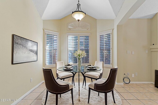 Building Photo - 13709 Paseo Hermoso Dr