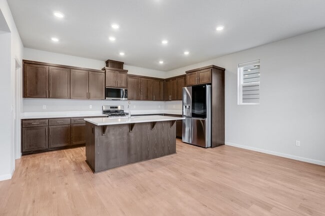 Building Photo - -- Price Reduced!! -- 4 Bed, 3 Bath Rental...