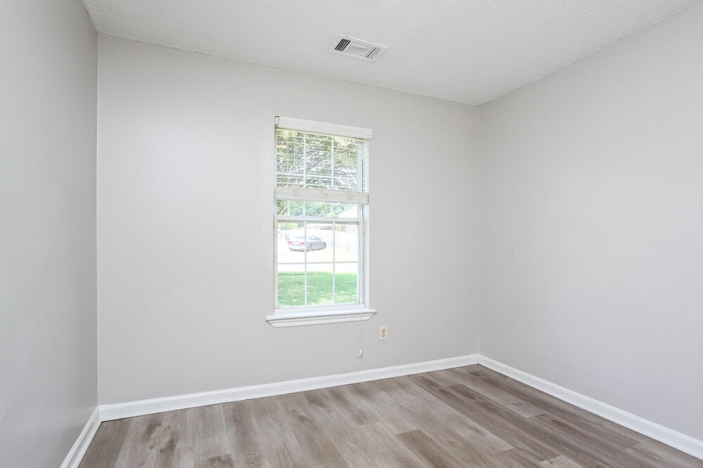 Building Photo - 4671 Lindawood Ln