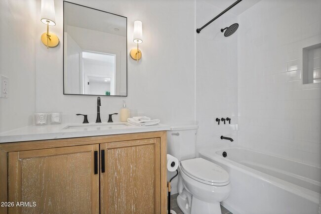 Building Photo - 8513 E Indianola Ave