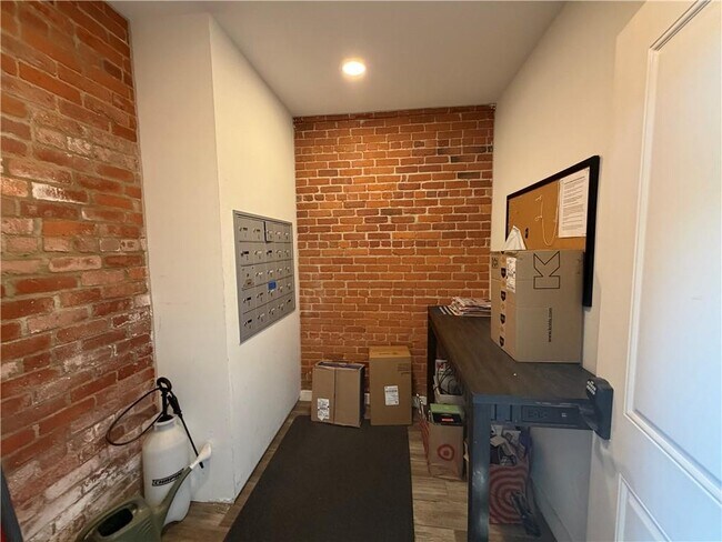 Building Photo - 50 Ashburton St