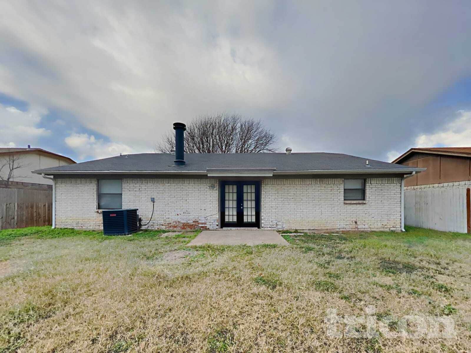 Building Photo - 1717 Wurzburg Dr