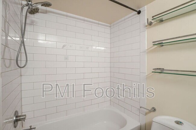 Building Photo - 1441 N Humboldt St