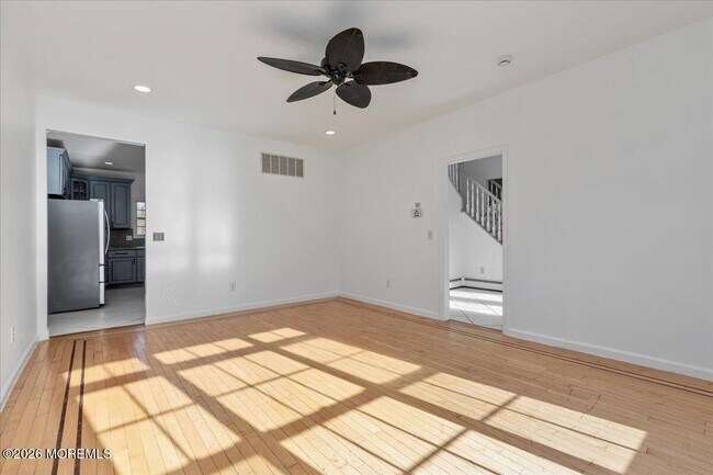 Building Photo - 257 Ford Rd