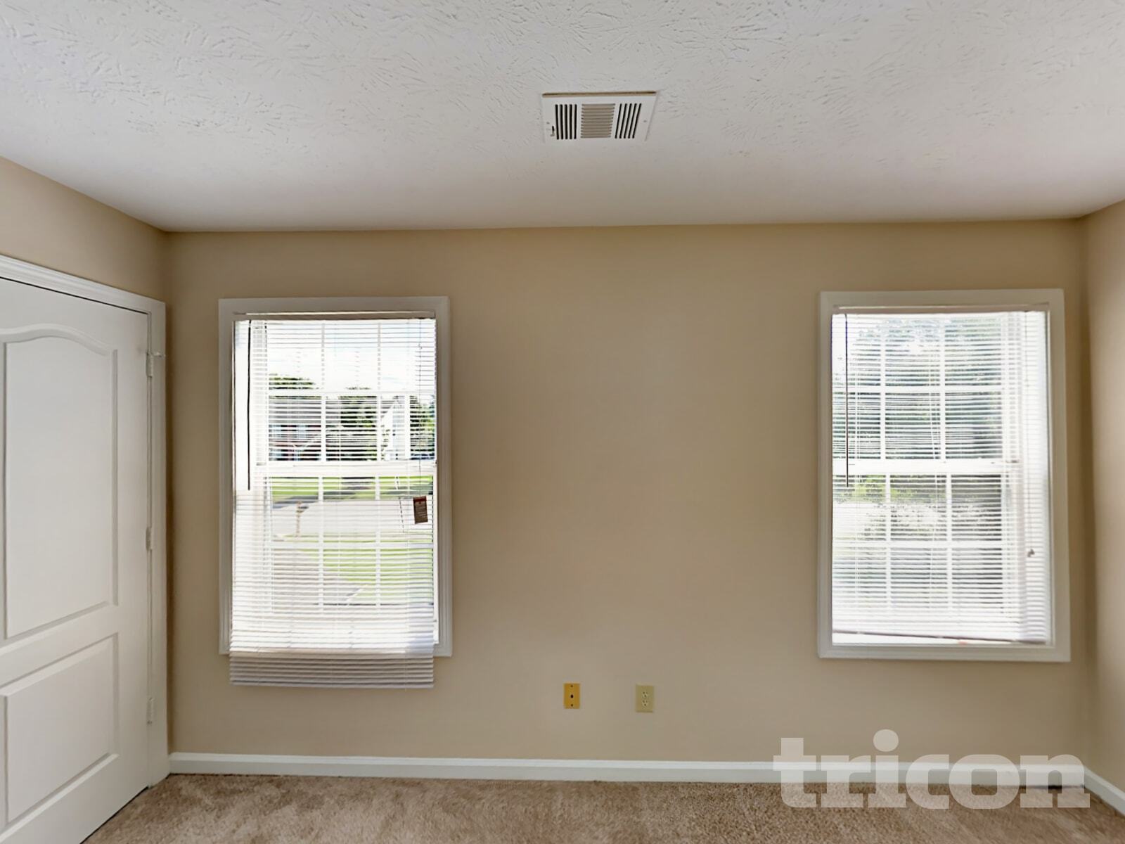 Building Photo - 3270 Summit Pl Dr