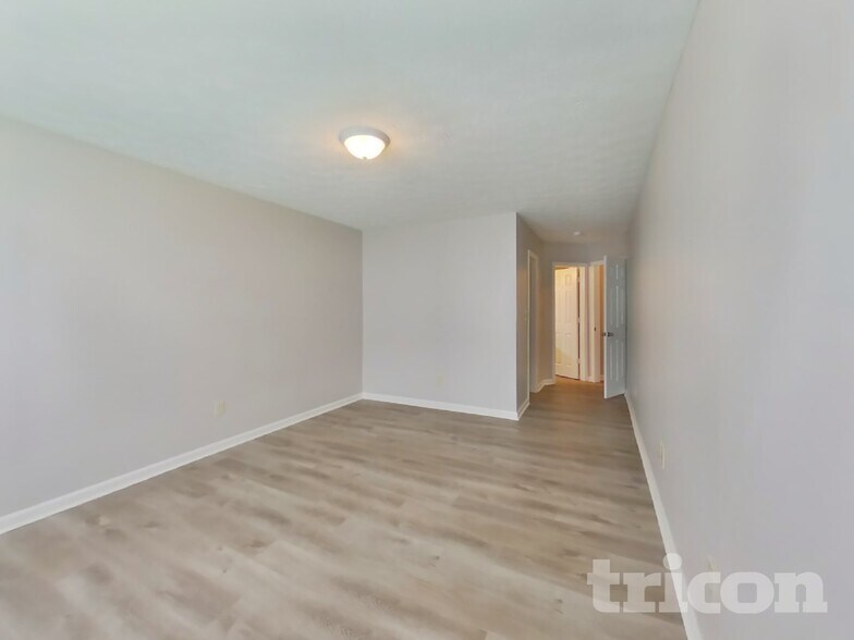 Building Photo - 949 Knox Dr