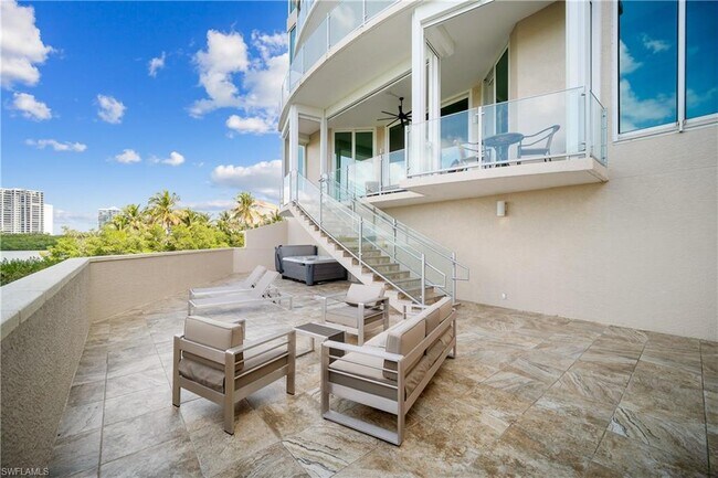 Building Photo - 60 Seagate Dr