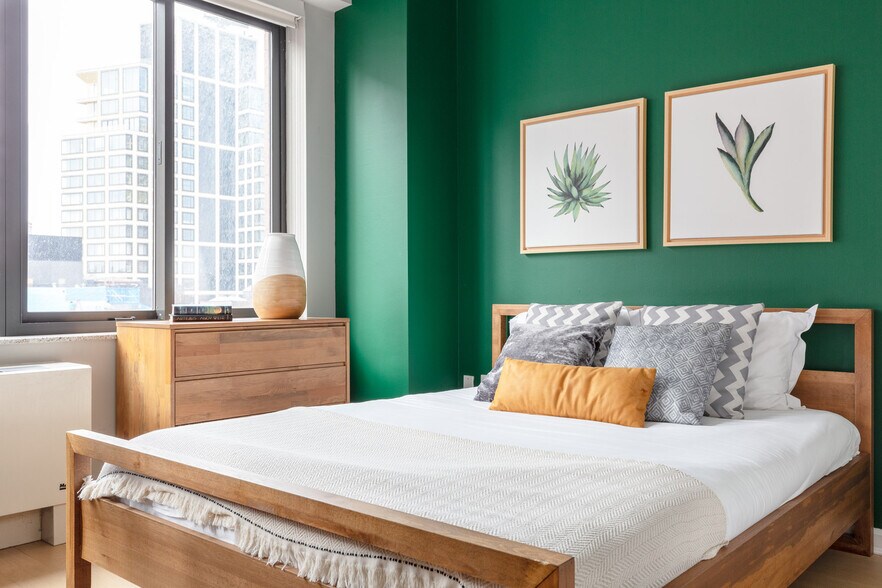 Building Photo - 535 W 23rd St