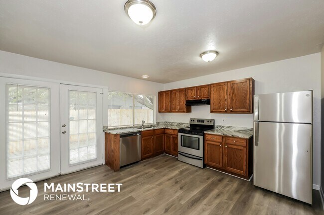 Building Photo - 2941 Rolling Hills Dr