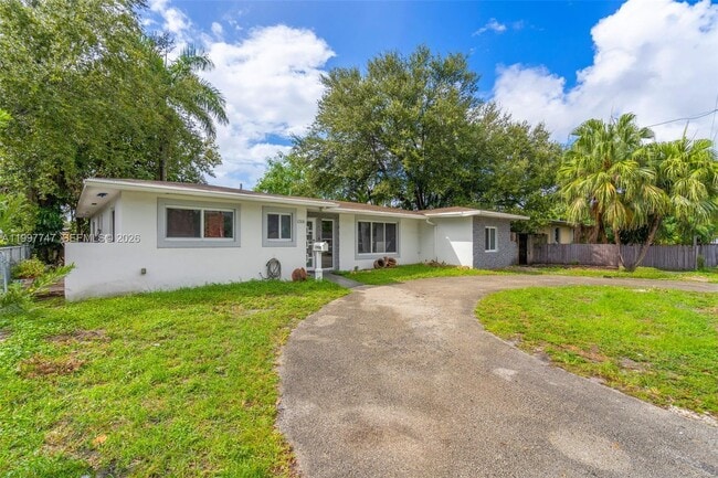 Building Photo - 17930 NE 6th Ave