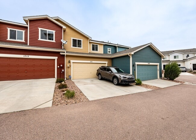 Building Photo - Gorgeous Gold Hills Mesa 2 Bedroom