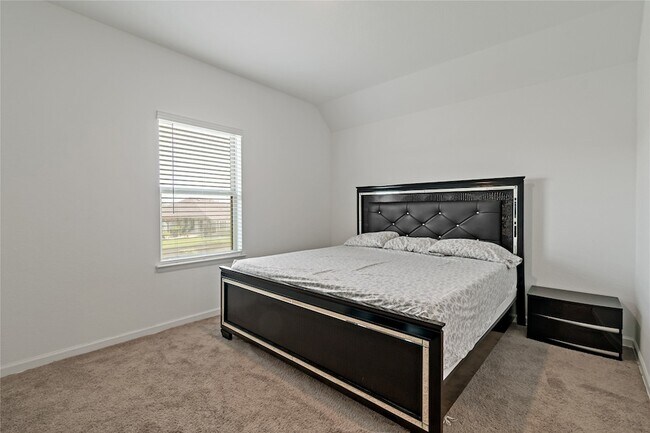 Building Photo - 14010 Hartford Heights Wy