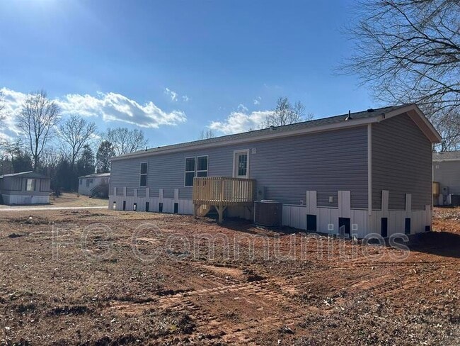 Building Photo - 66 Mt Pilot Mhp Dr