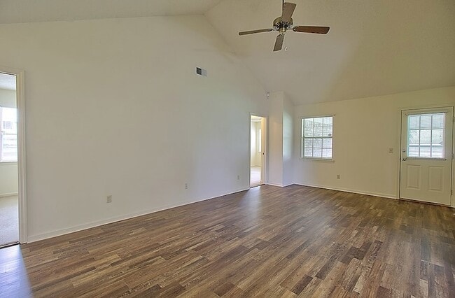 Building Photo - 784 Inwood Dr
