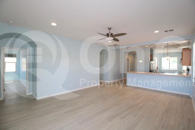 Building Photo - 38032 W Vera Cruz Dr