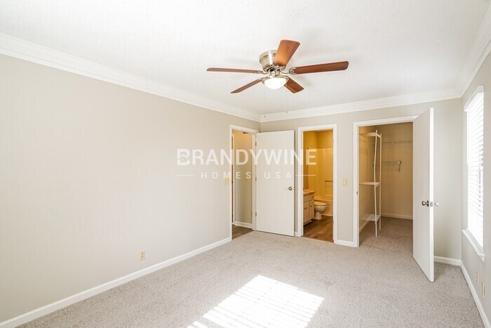 Building Photo - 924 Ilawood Dr