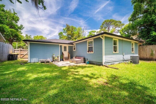 Building Photo - 2032 Inwood Terrace