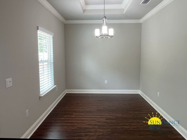 Building Photo - Beautiful 3-Bedroom Home Near Navarre’s Pristine White Sand Beaches!