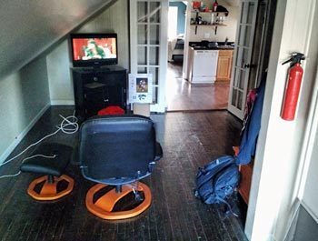 Building Photo - Awesome House for your Large Group - HUGE HOUSE with 3 Floors - 3 Kitchens, 3 Bathrooms, Awesome ...