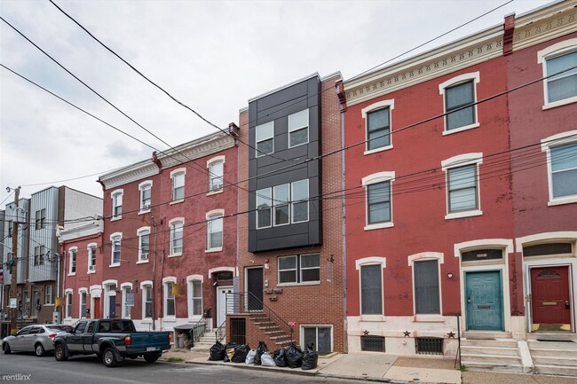 Building Photo - 4 br, 2 bath Triplex - 2031 N Carlisle St ...