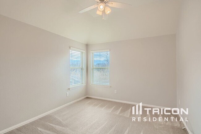 Building Photo - 5024 Kestrel Dr