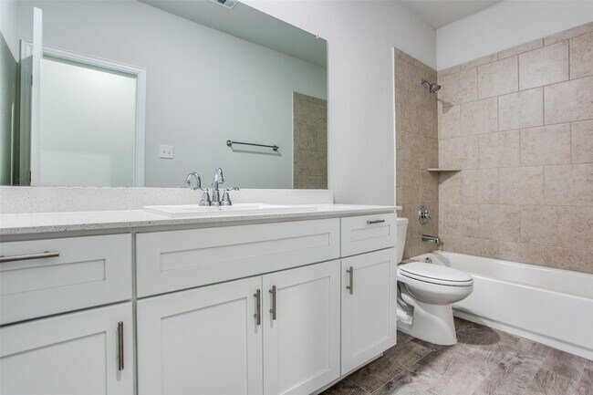 Building Photo - 3501 Montadale Ave