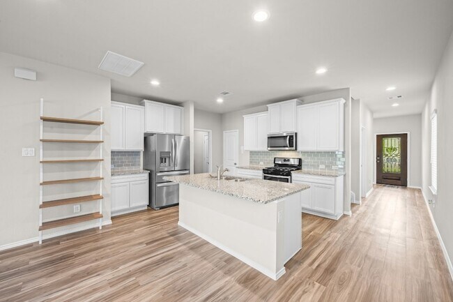 Building Photo - 16868 Pink Wintergreen Dr