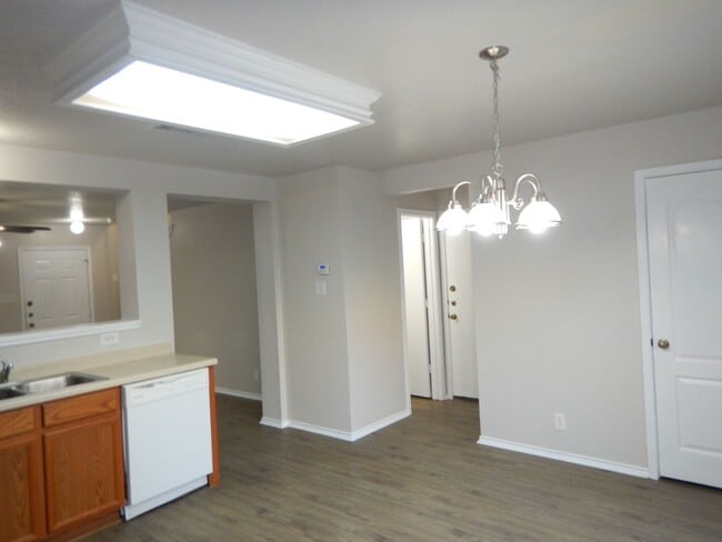 Building Photo - 16127 Branding Pass