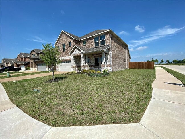 Building Photo - 1800 Canyon Ln