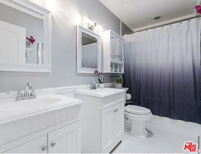 Building Photo - 17213 Palisades Cir