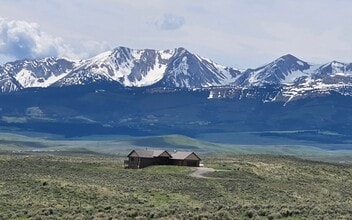 Building Photo - Montana Dream Turned Reality – One-of-a-Ki...