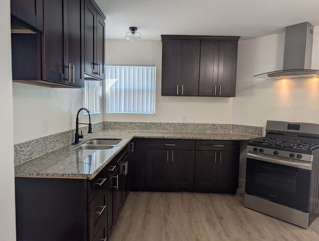 Building Photo - 1417-1419 Milton Ave.