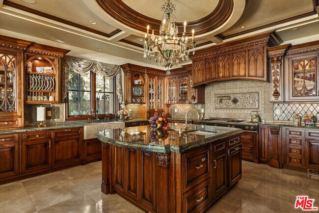 Building Photo - 28 Deep Sea