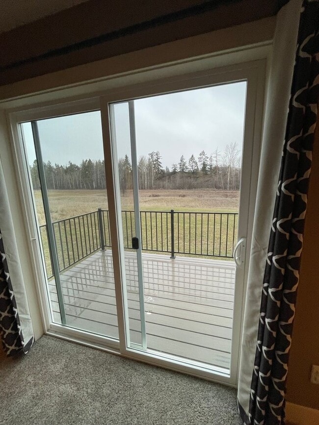 Building Photo - Beautiful Pet Friendly Home