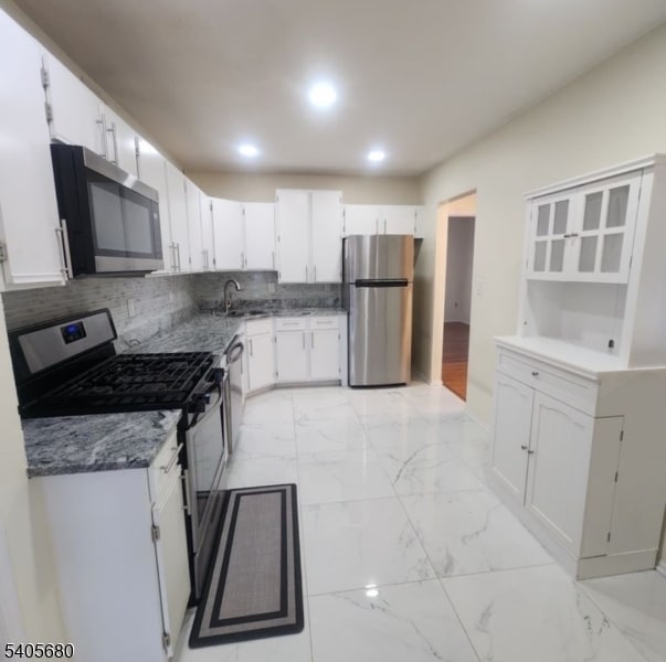 Building Photo - 1301 Plymouth Rd