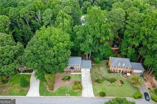 Building Photo - 766 Chesterfield Dr